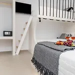 فندق Alenor 2*
