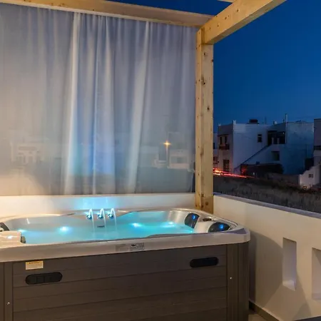 Alenor Hotel 2*