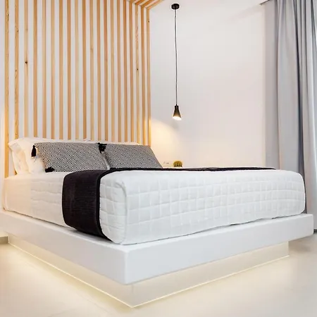 ホテル Alenor Naxos City